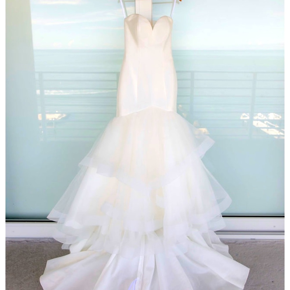 Stunning wedding dress for sale.